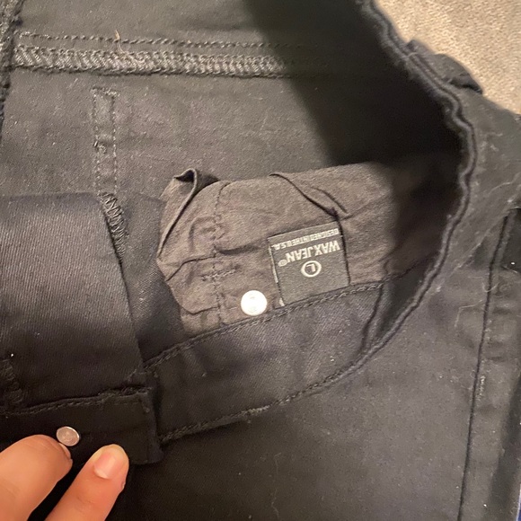 Black distressed Jean skirt - Picture 2 of 2